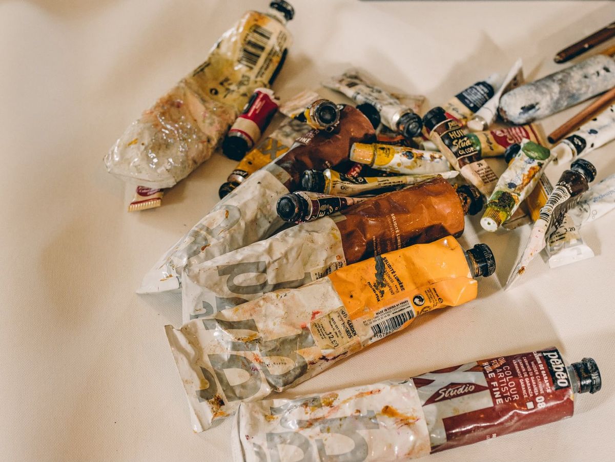 Artisanat — tubes de peinture à l'huile de l'artiste