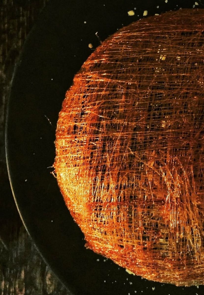 Gastronomie — dôme de sucre filé doré